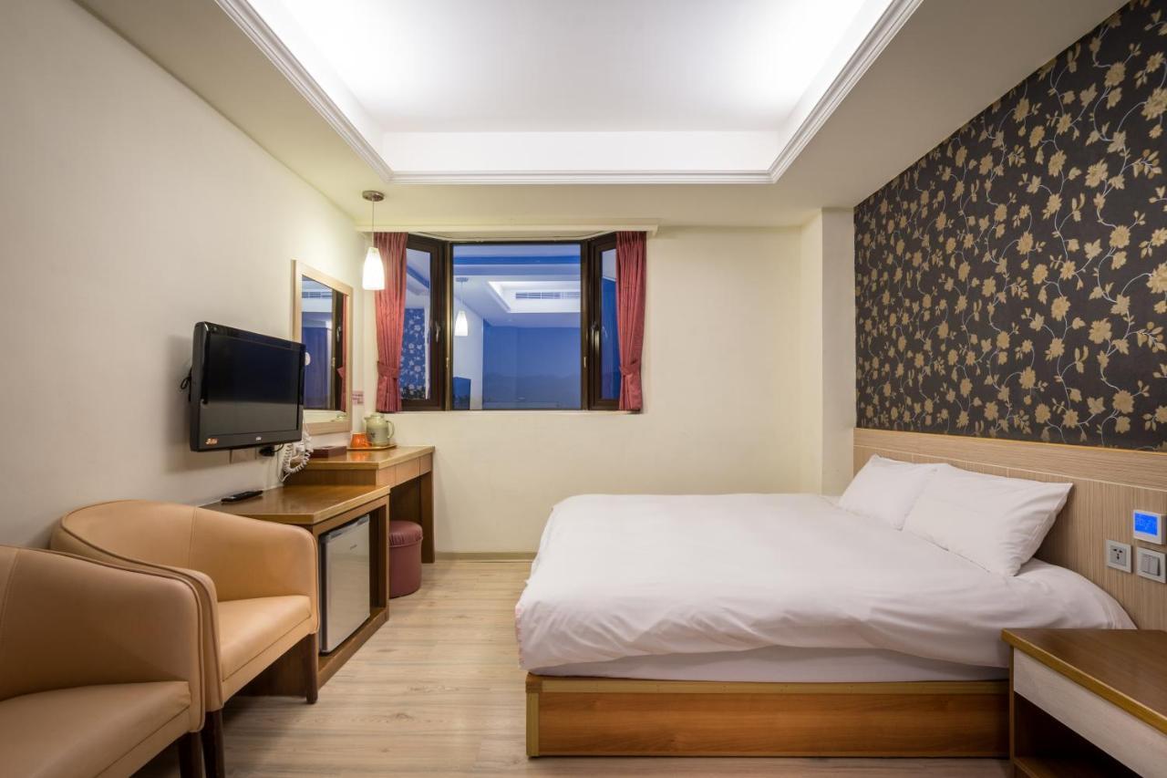 Yadi Hotel Puli Εξωτερικό φωτογραφία