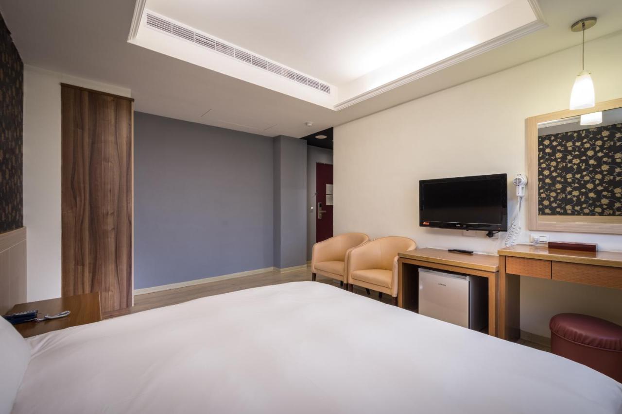 Yadi Hotel Puli Εξωτερικό φωτογραφία